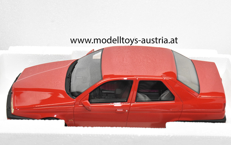 Alfa Romeo 155 Q4 1992 rot 1:18