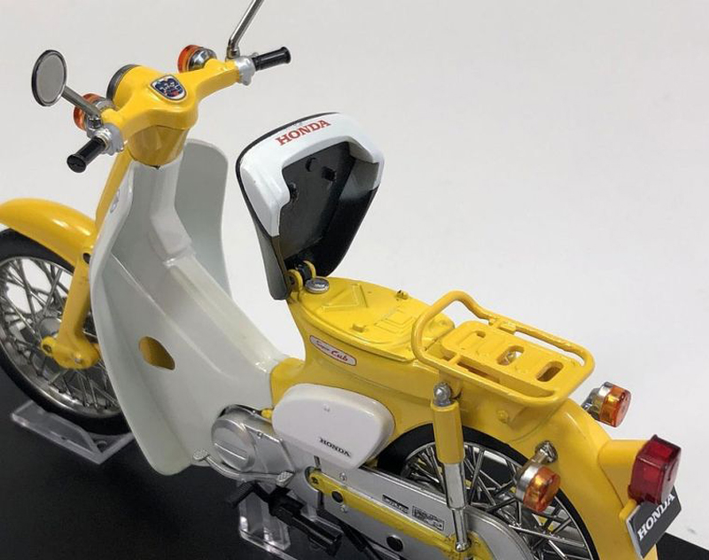 Honda Super Cub 1958 gelb / weiss 1:12