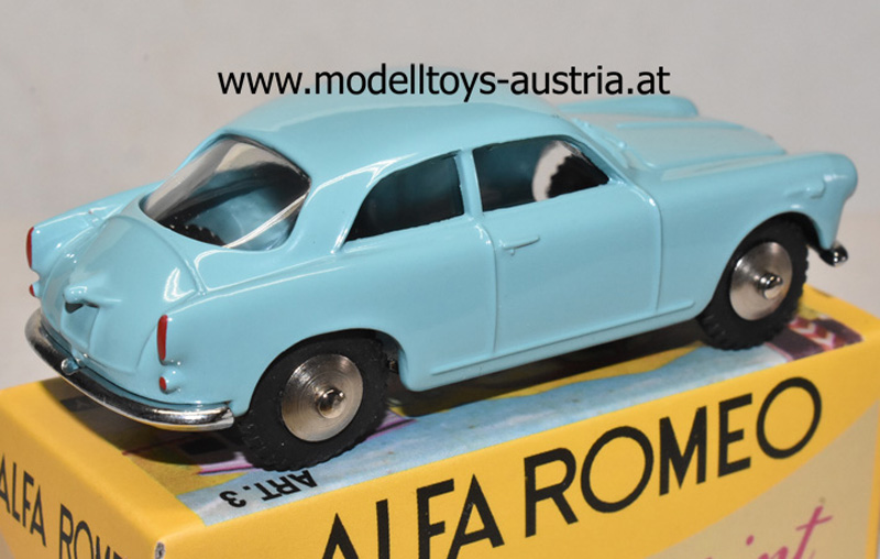 Alfa Romeo Giulietta Sprint Veloce hell blau 1:48