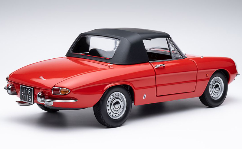 Alfa Romeo 1600 Duetto Spider 1966 rot 1:18
