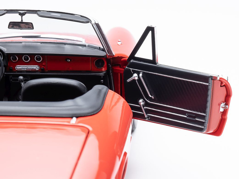 Alfa Romeo 1600 Duetto Spider 1966 rot 1:18