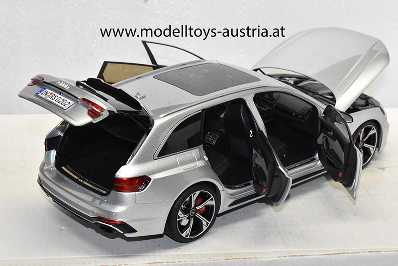Audi RS4 B9 Avant Kombi Break 2017 silber 1:18 Audi A4