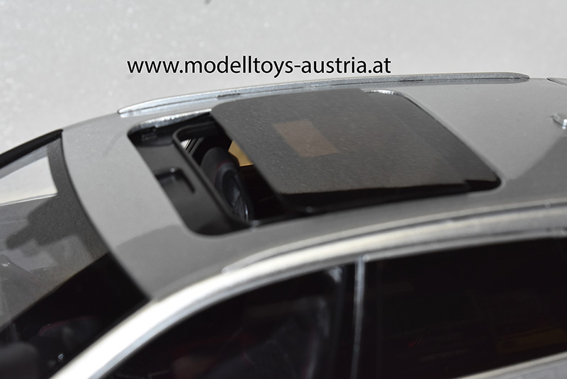 Audi RS4 B9 Avant Kombi Break 2017 silber 1:18 Audi A4
