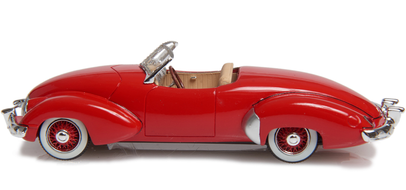 Kurtis Omohundro Comet Custom Cabrio 1947 rot 1:43
