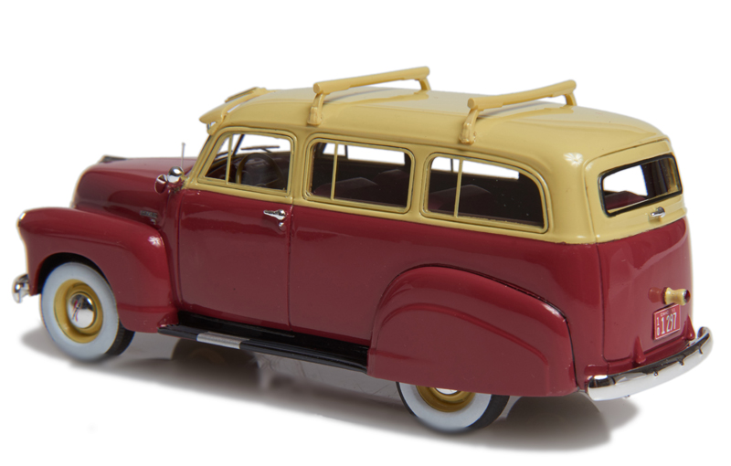 Chevrolet Suburban 1949 - 1953 beige / Kastanienbraun 1:43