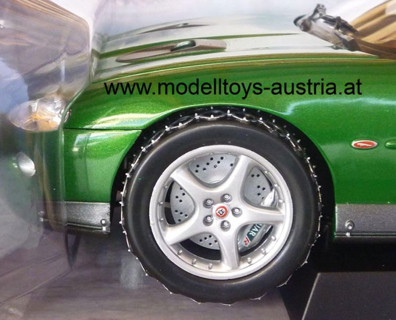 Jaguar XKR Roadster Cabrio James BOND 007 Stirb an einem anderen Tag 1:18