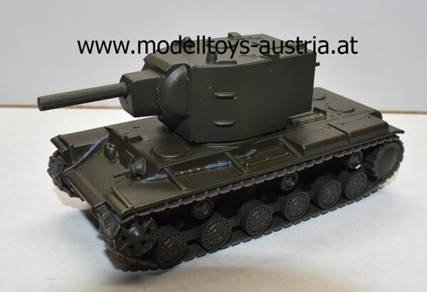 Panzer IS-2, Panzer T80, Panzer KV 2, Panzer T-55, Panzer T-28, Panzer BTR-90, BTR152, BRDM Set aus 8 Stück 1:72