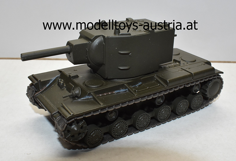 Panzer IS-2, Panzer T80, Panzer KV 2, Panzer T-55, Panzer T-28, Panzer BTR-90, BTR152, BRDM Set aus 8 Stück 1:72